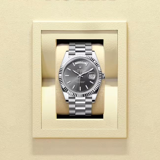 デイデイト 40 | オイスター、40 mm、プラチナ リファレンス 228236-0013