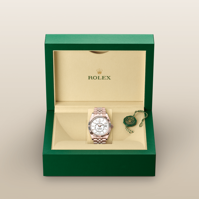 ロレックス スカイドゥエラー  オイスター、42 mm、エバーローズゴールド  リファレンス m336935-0007