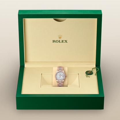 Rolex デイトジャスト 31  オイスター、31 mm、エバーローズゴールド、ダイヤモンド