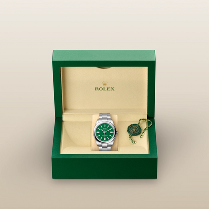 Rolex オイスター パーペチュアル 41  オイスター、41 mm、オイスタースチール