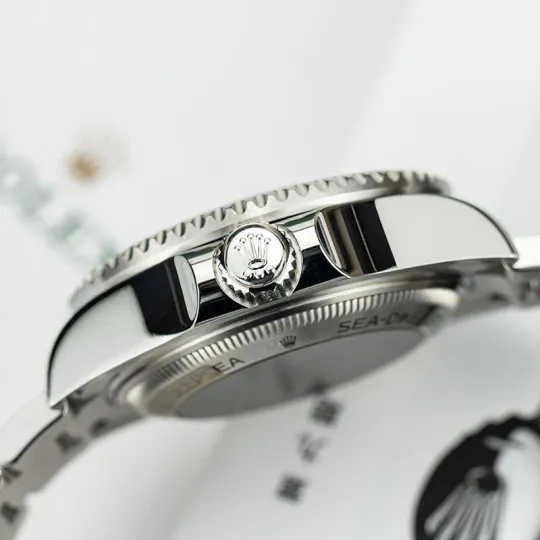 シードゥエラー ディープシー Dブルー  44MM