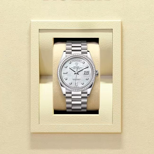 デイデイト 36 | オイスター、36 mm、ホワイトゴールド、ダイヤモンド  リファレンス 128399TBR-0003